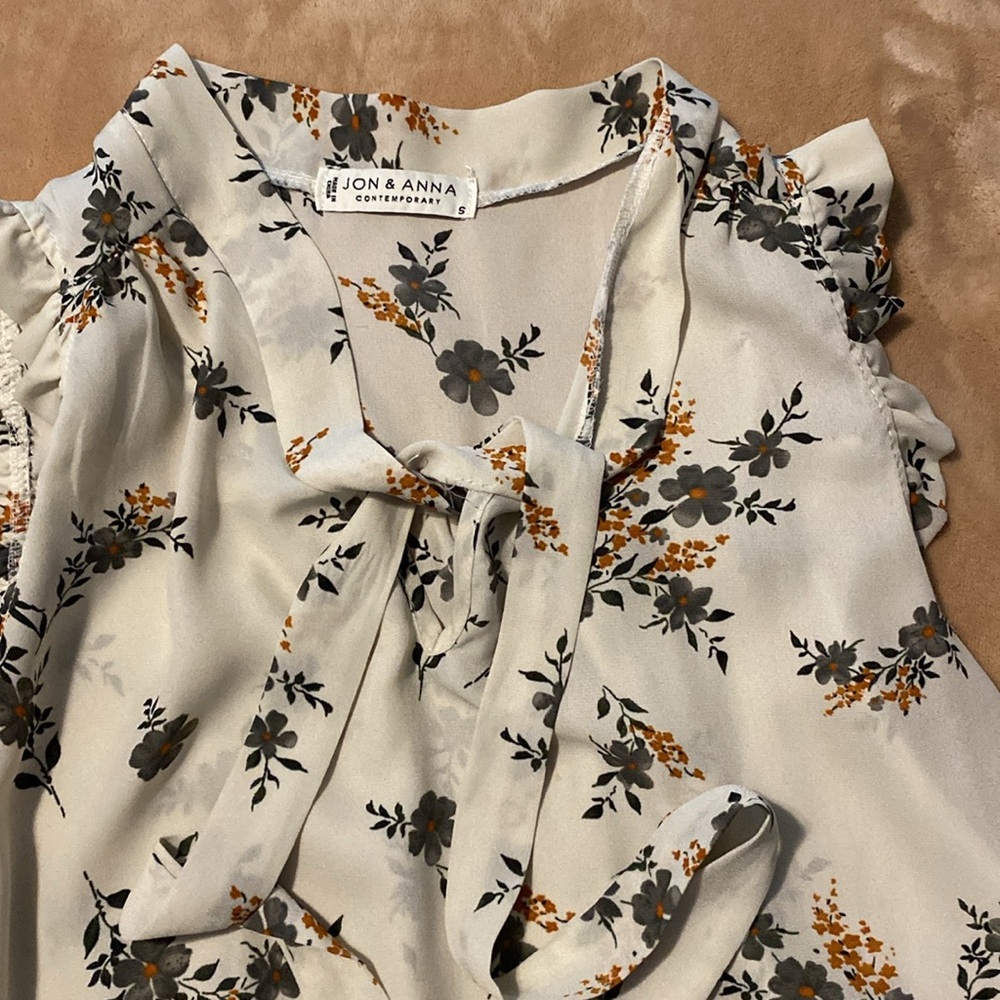 Jon & Anna Neck Tie Floral Tank Top Sz S